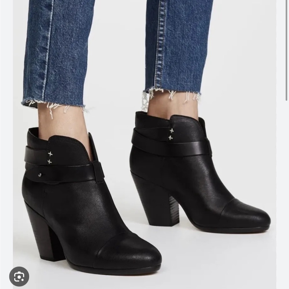 Rag & Bone leather booties in cognac color. Great condition